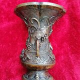 Vase chinois polylobé en bronze