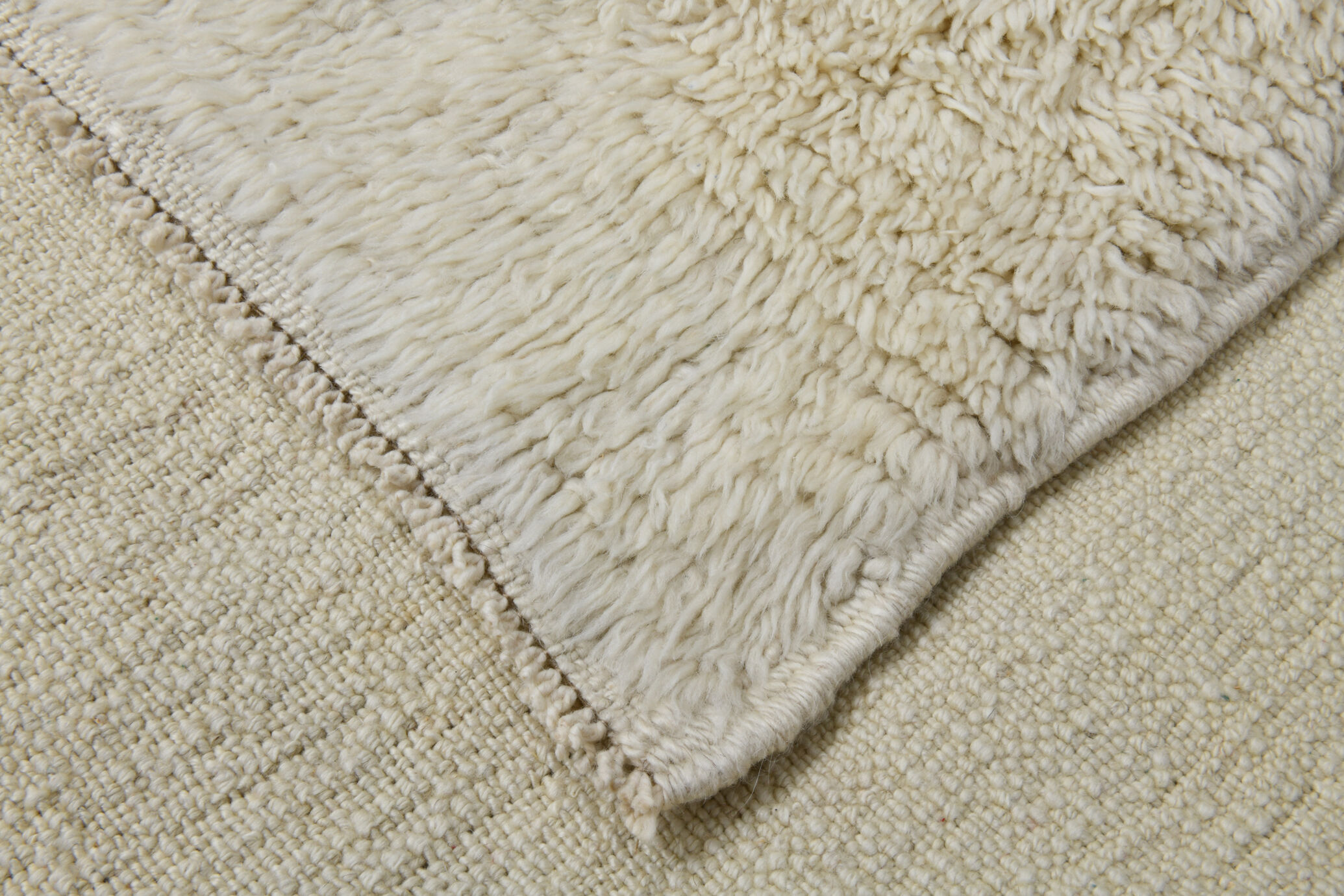 100% wool carpet rug 255x153cm