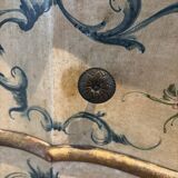 Serpentine commode, 18th century style, Italian, painted and gilded with patterns.