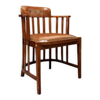 Original English Globe Wernicke chair