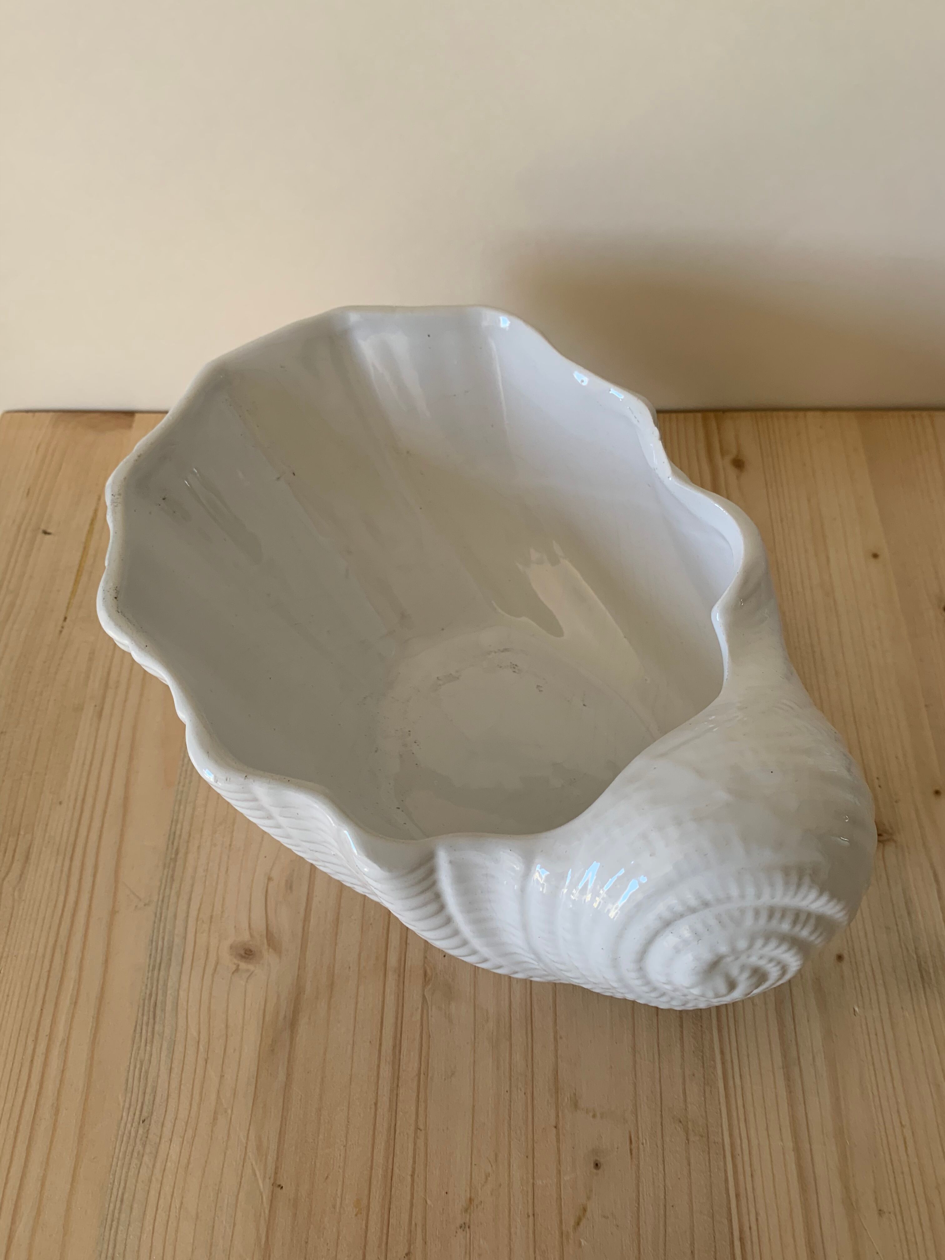 Shell vase