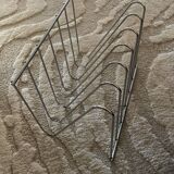 Magazine rack in chrome metal