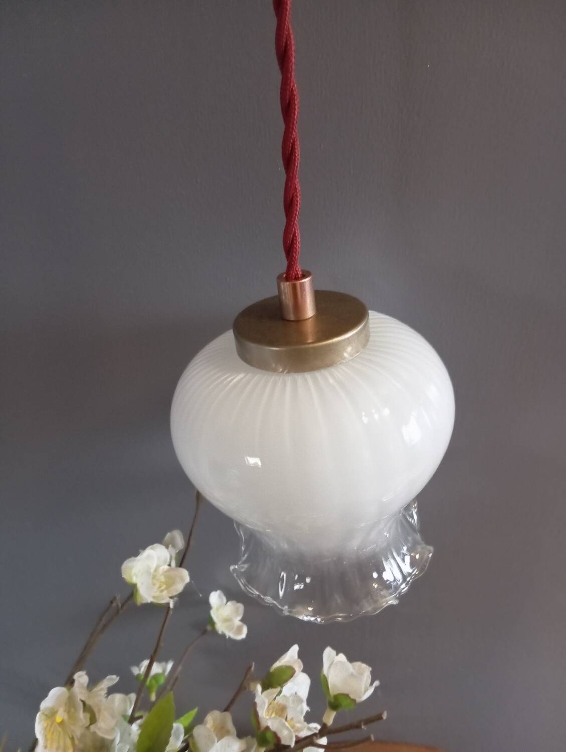 White opaline portable lamp, retro chic