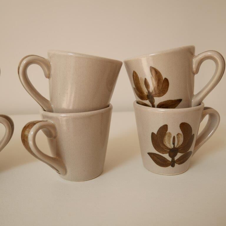 Set of 6 stoneware coffee cups, flower motif