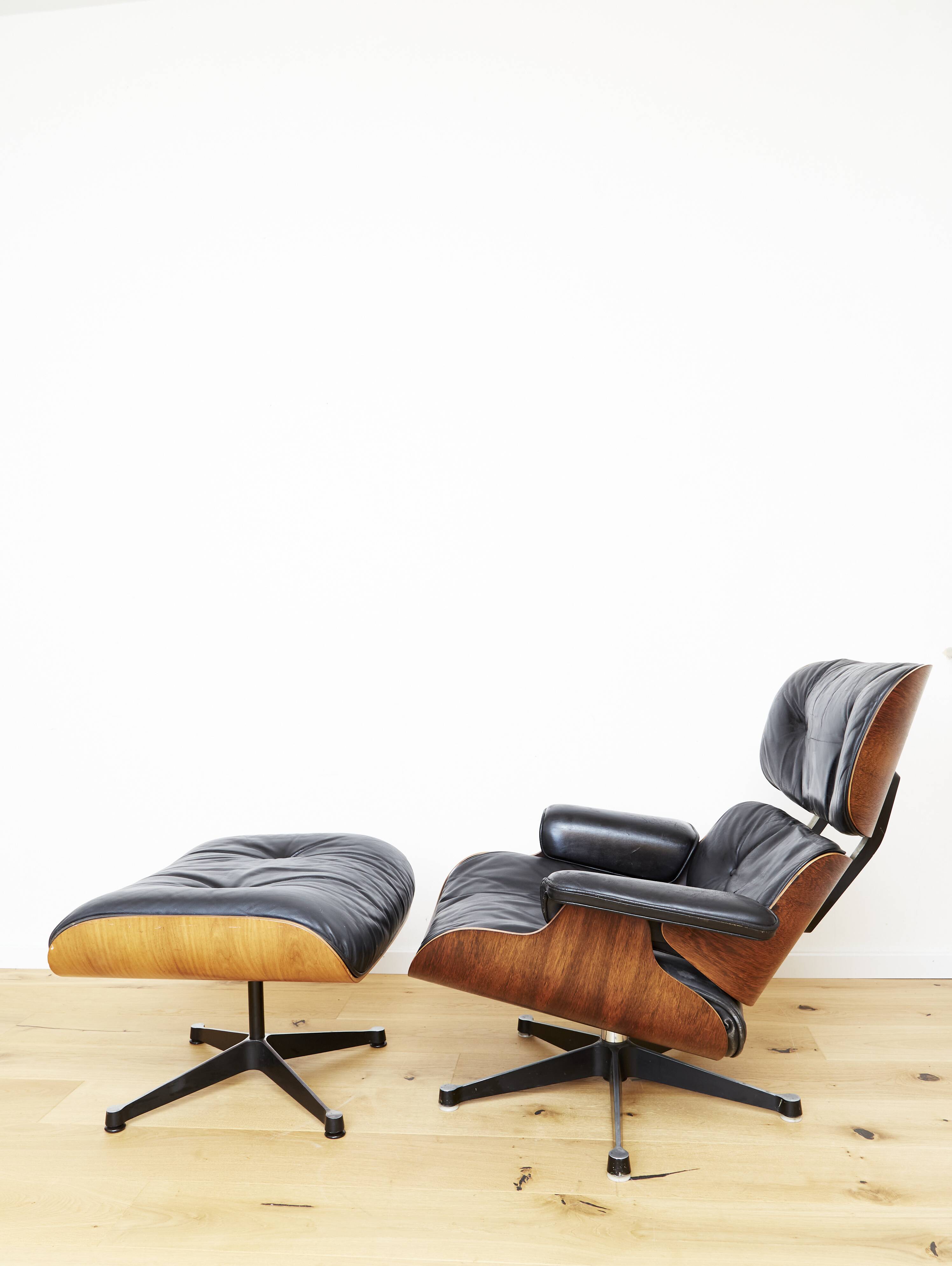 Fauteuil et pouf Charles & Ray Eames pour Herman Miller