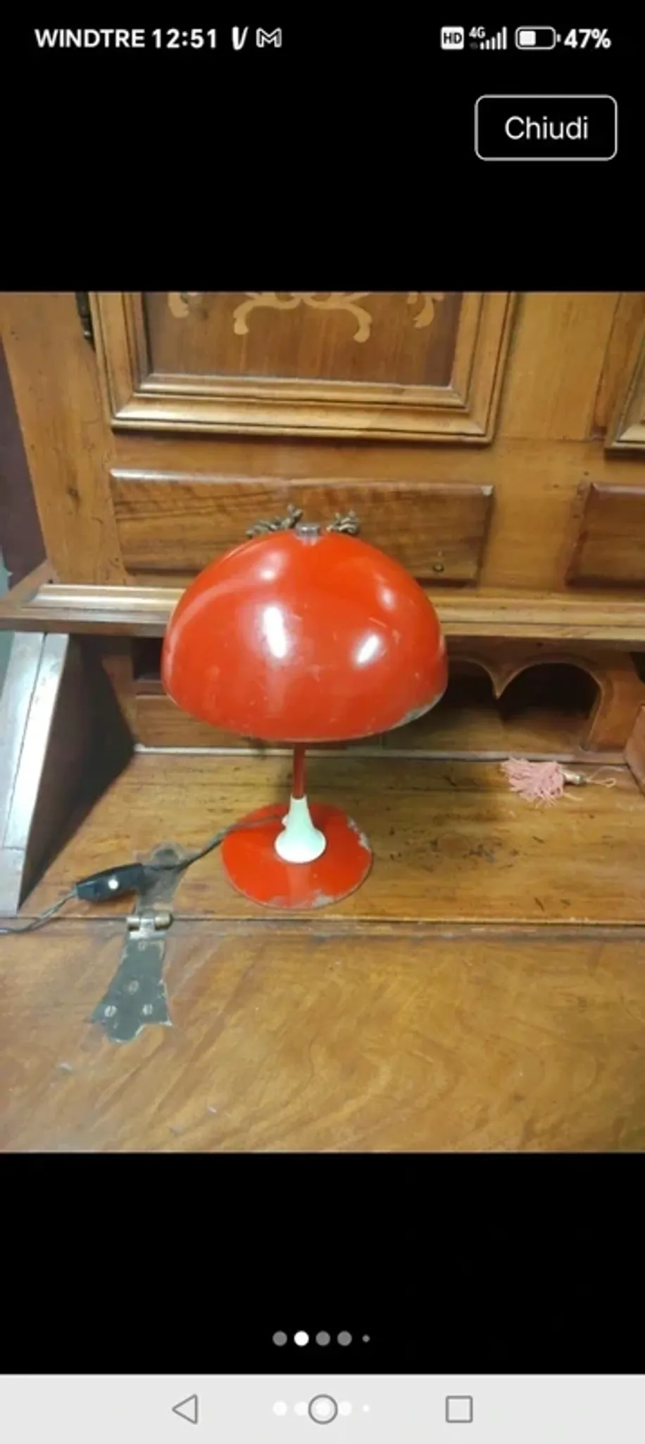 Metal space age mushroom lamp