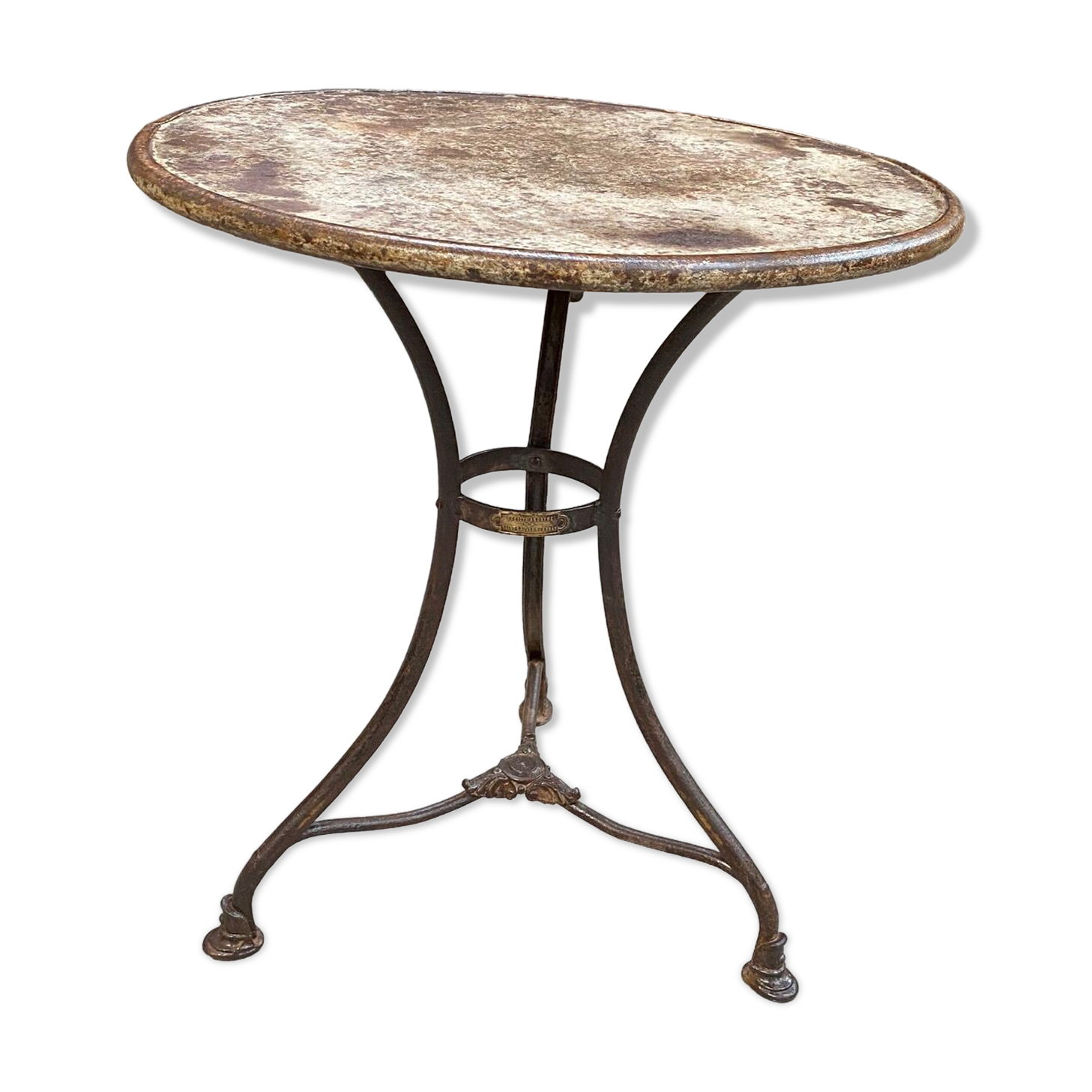 Old pedestal table Saint Sauveur Arras