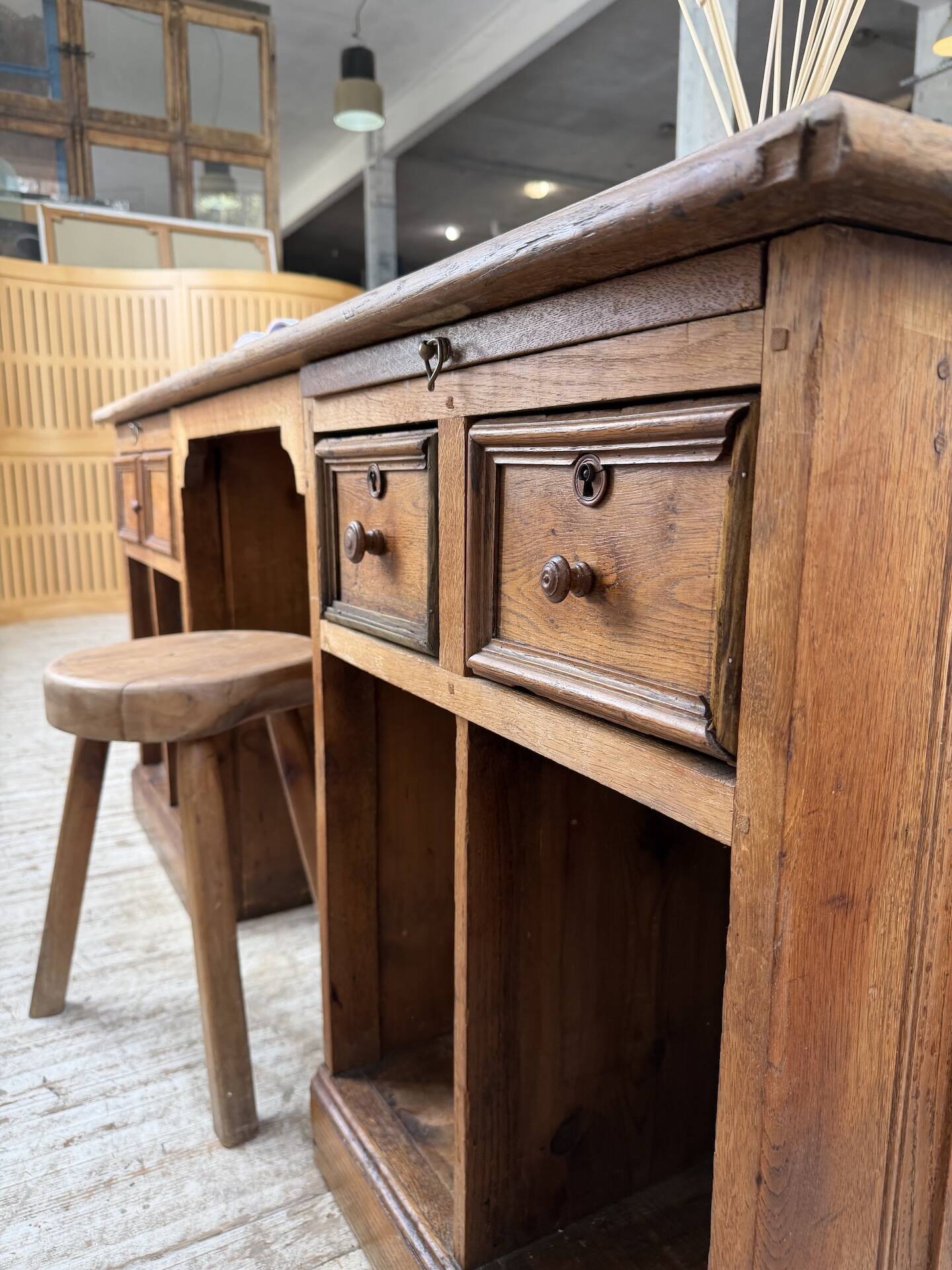 Counter or desk in oak from the 1950s.