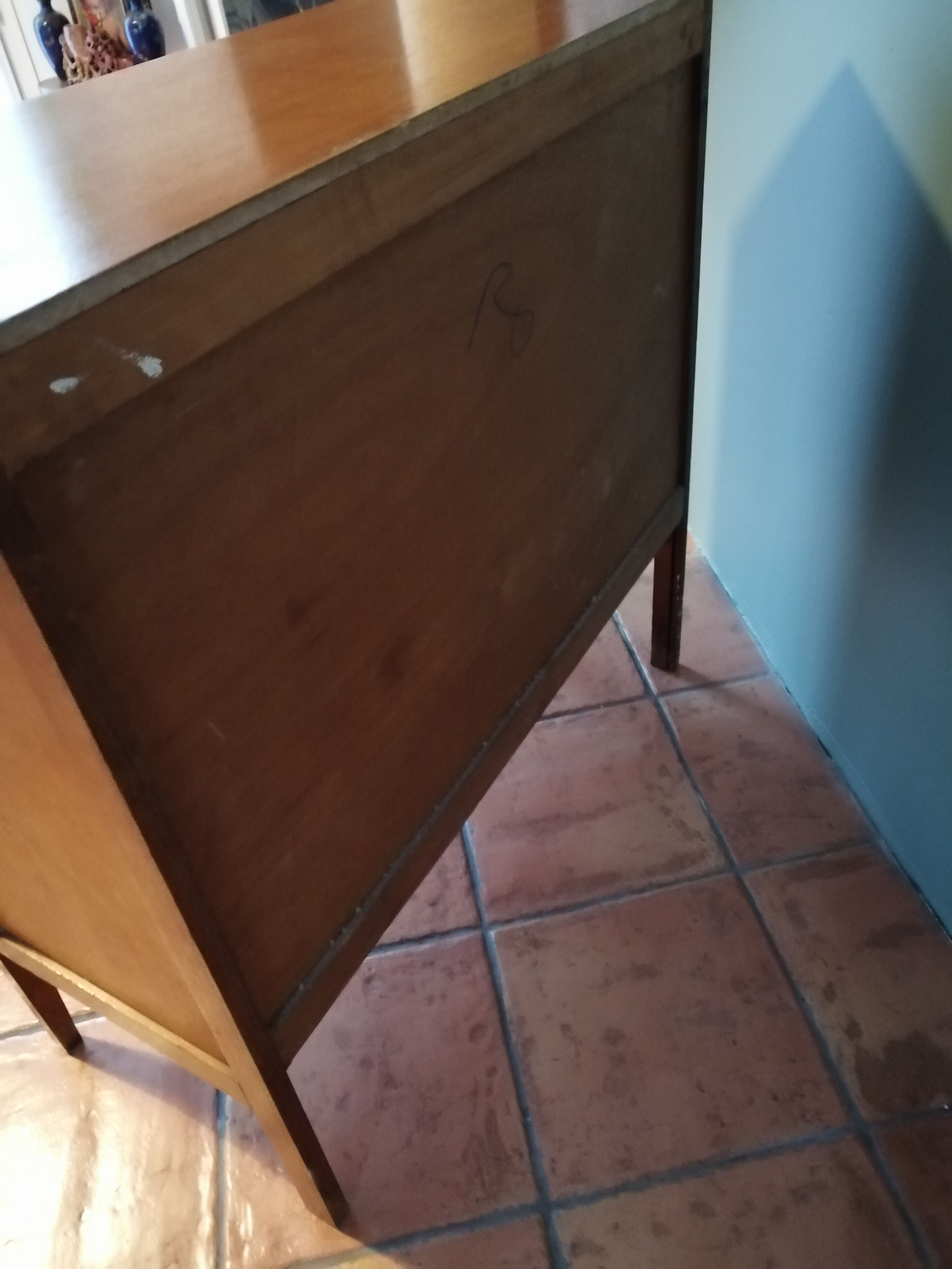 Dresser 70s
