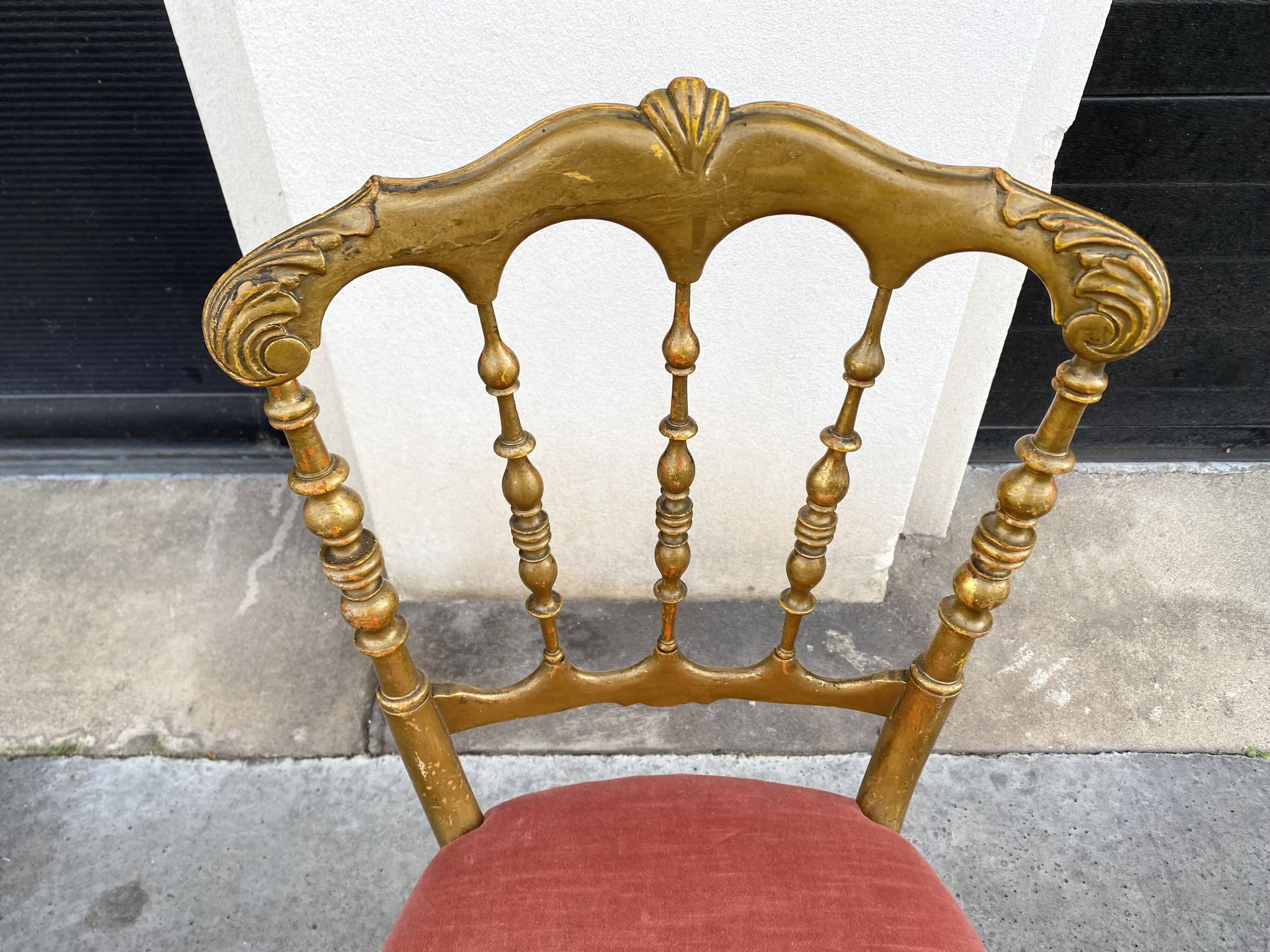 Napoleon III chair in gilded wood and pink velvet, old Chiavari wooden chair