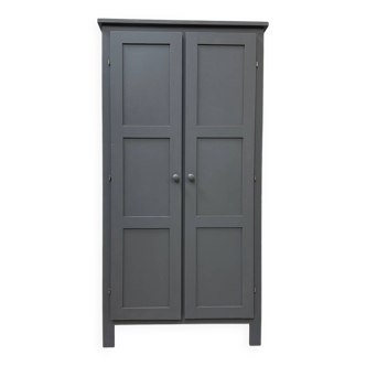 Painted Parisian wardrobe (renovated)