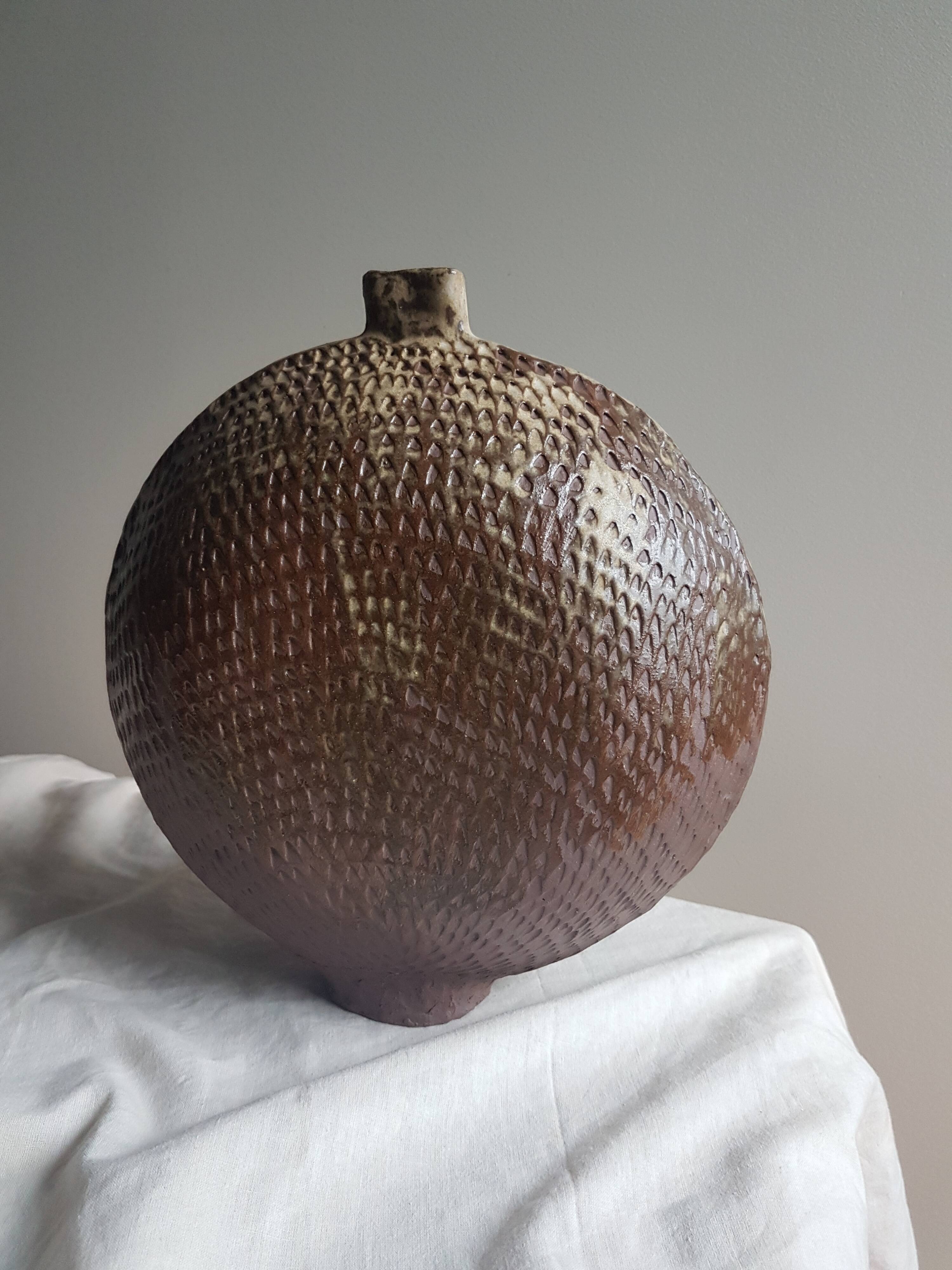 Large tambourine vase in stoneware