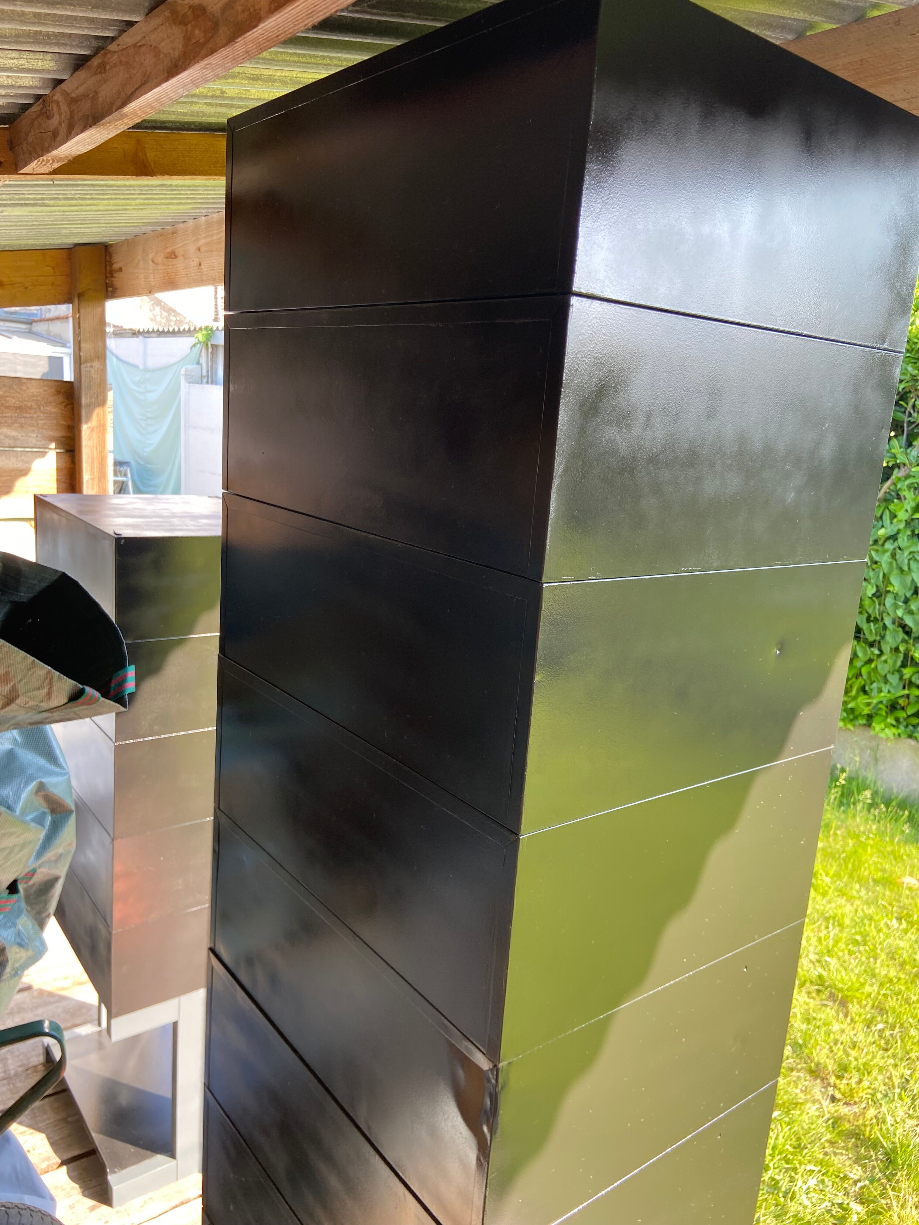 Metal cabinet with drawers