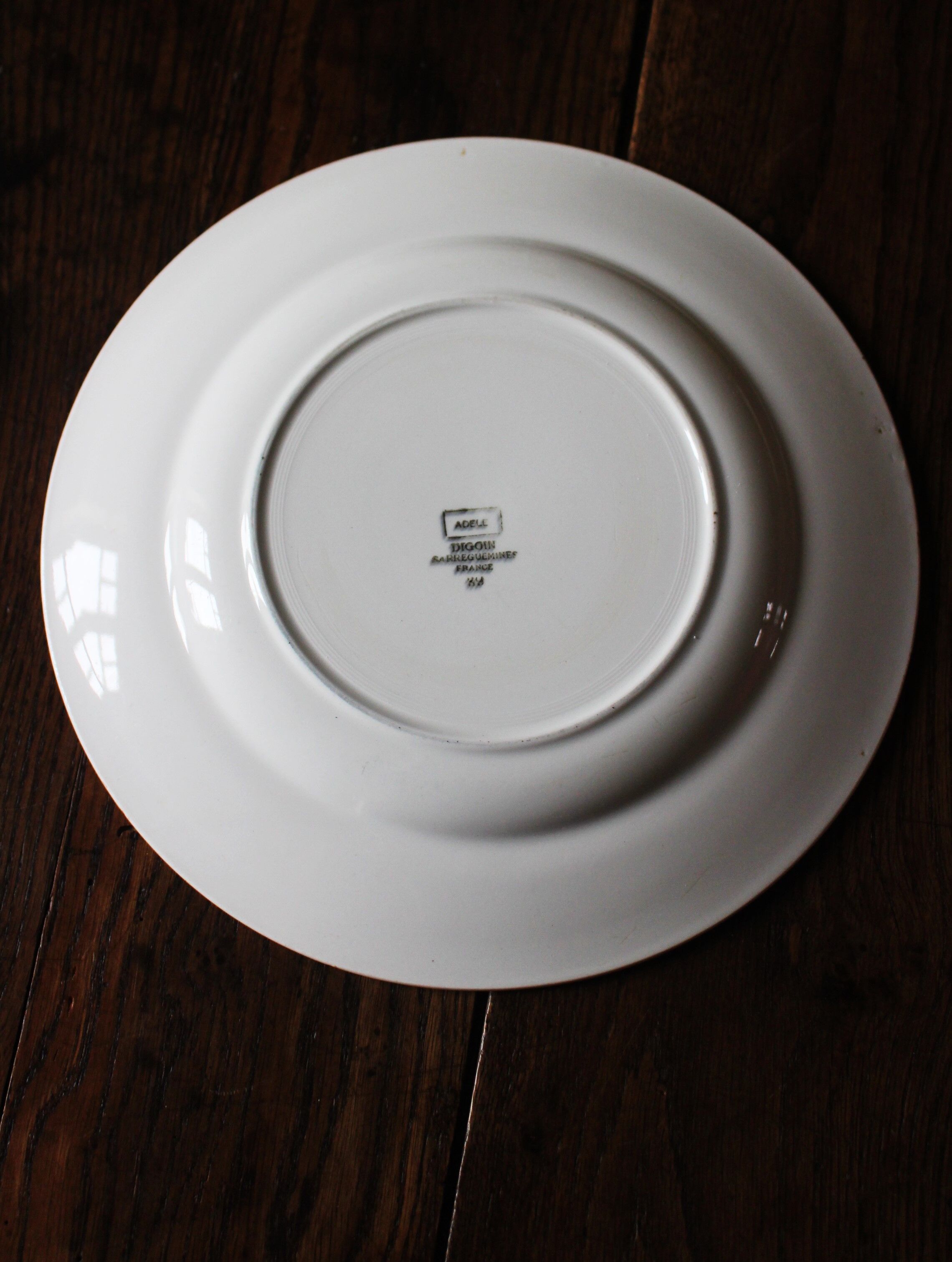 Round dish Digoin Sarreguemines Adèle pink green