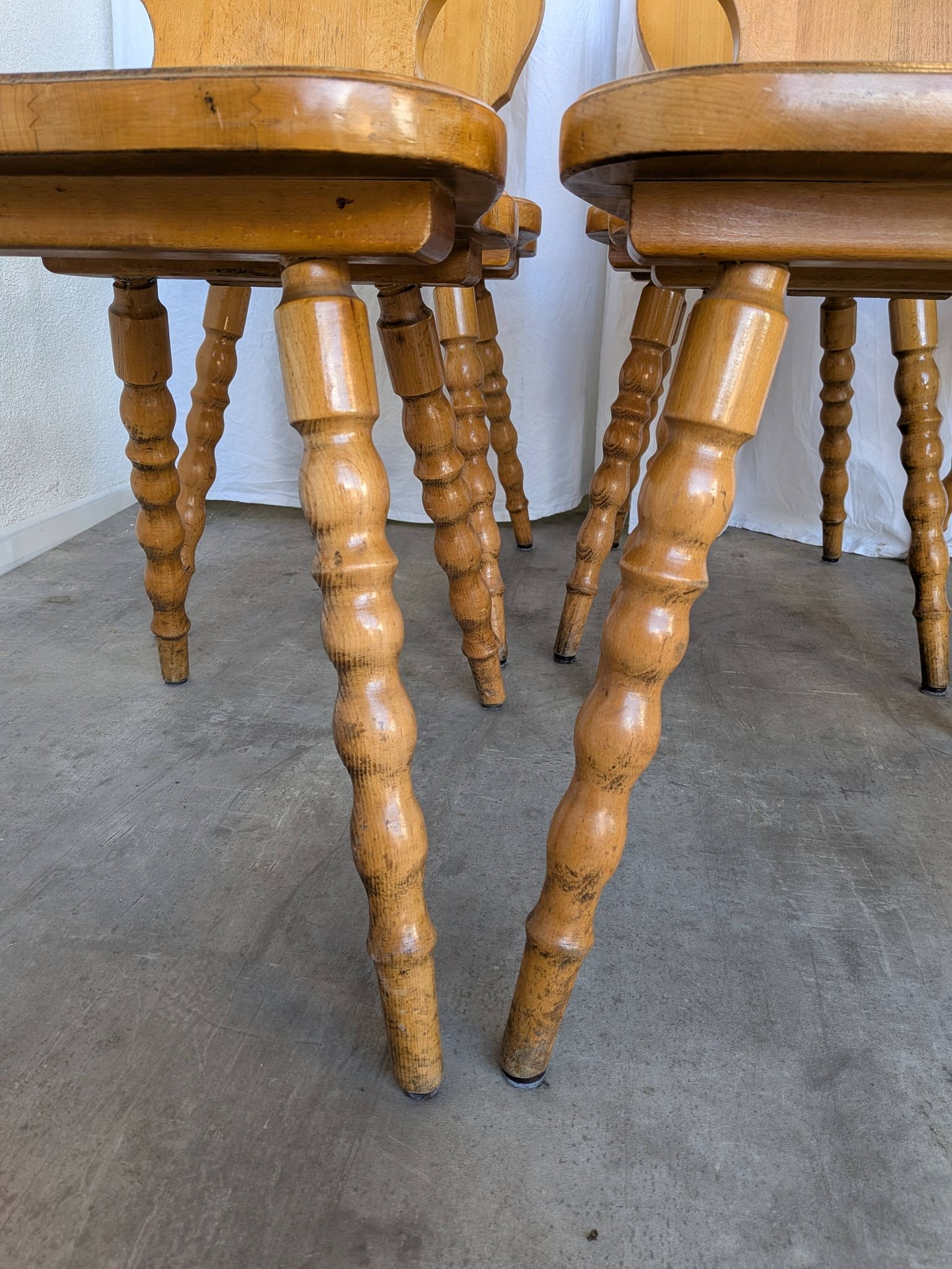 Set of 6 Vintage Tyrolean Heart Cutout Wooden Dining Chairs, Farmhouse