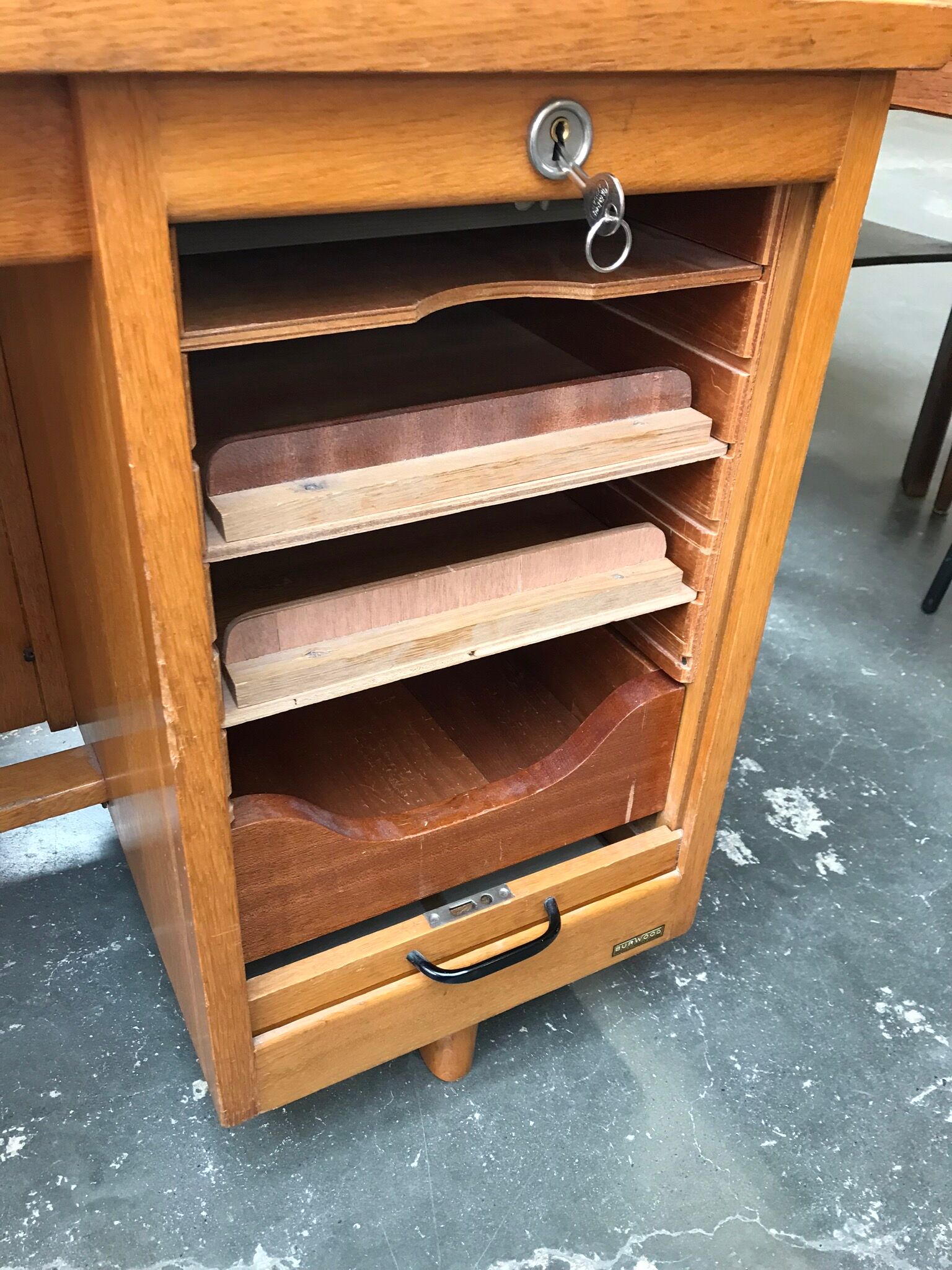 Desk oak 1960