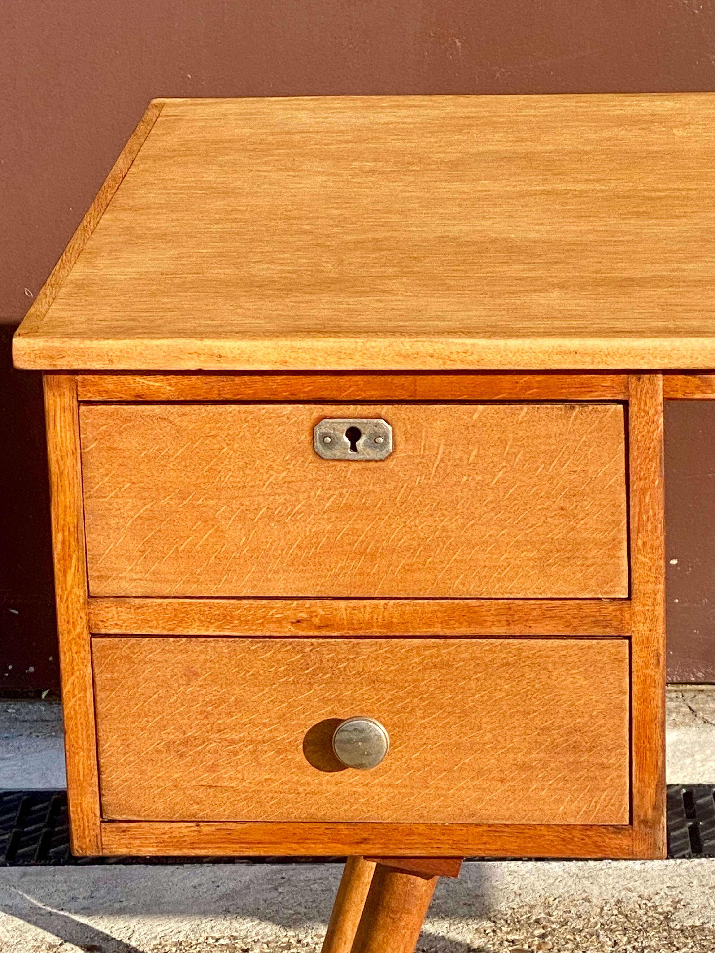 Oak desk 50s compass