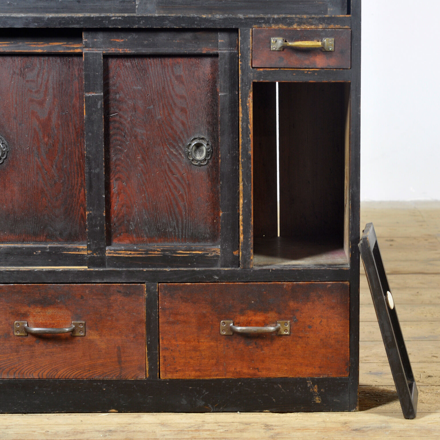 Japanese cabinet, 1930s