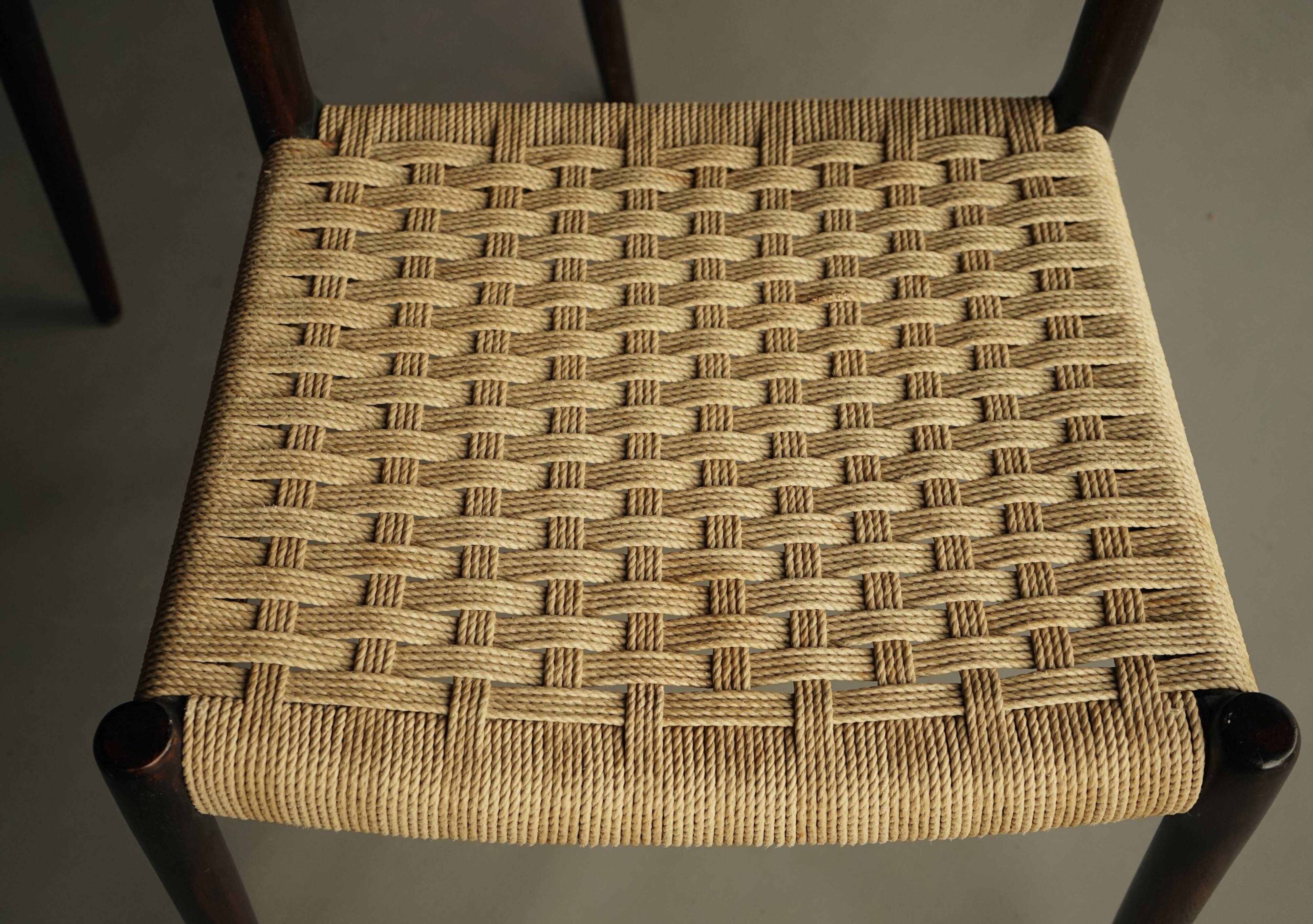 Chaises Model 75 par Niels Otto Møller pour J.L. Moller, années 1960, ensemble de 6