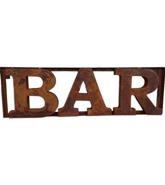 Plaque en métal rouillé BAR