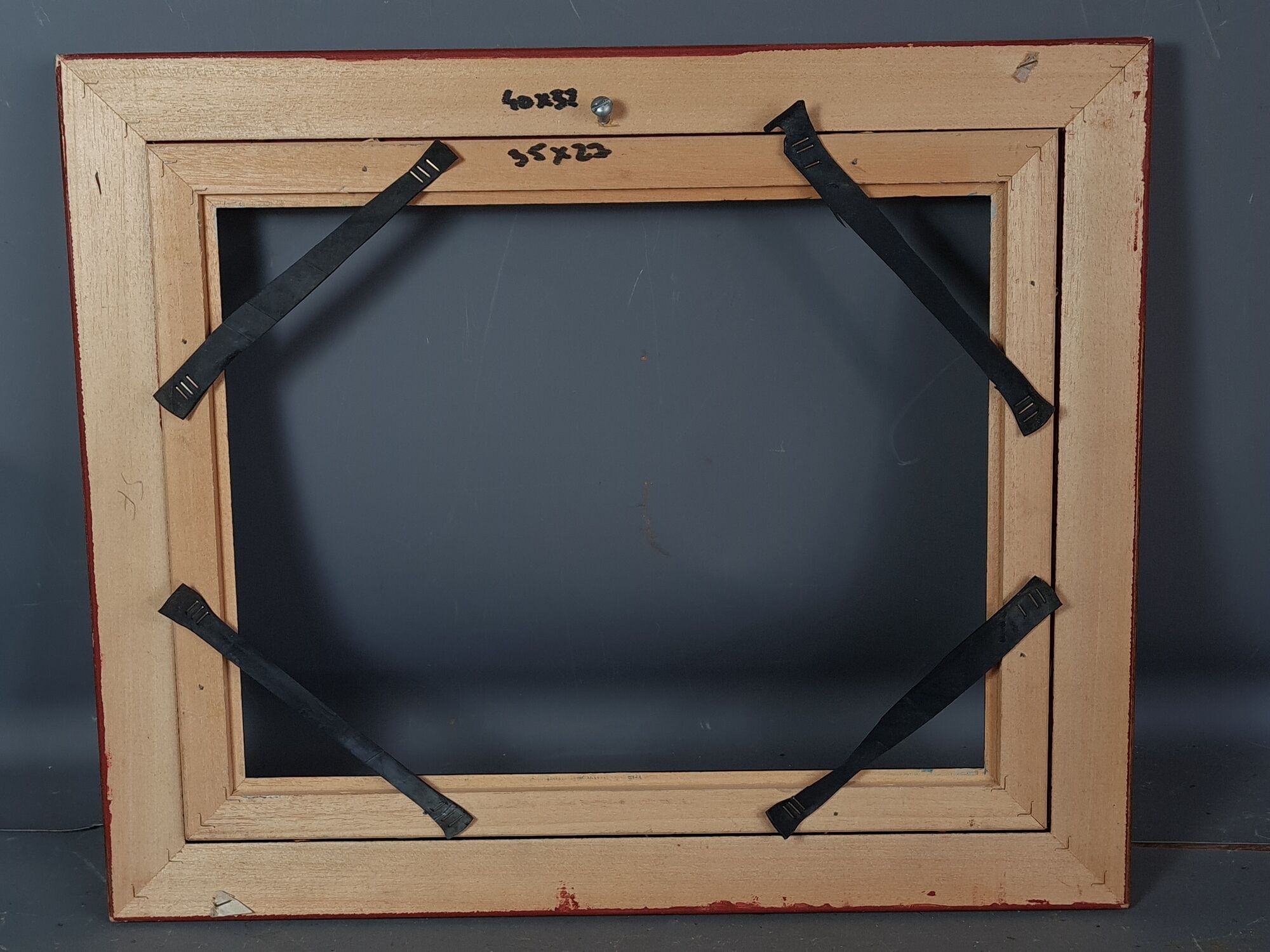 Gilded wood frame gold leaf / lacquered 40x32 cm, foliage 35x22 cm SB