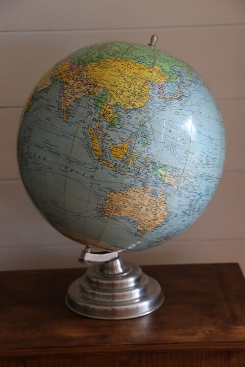 Globe terrestre girard et barrere 1960