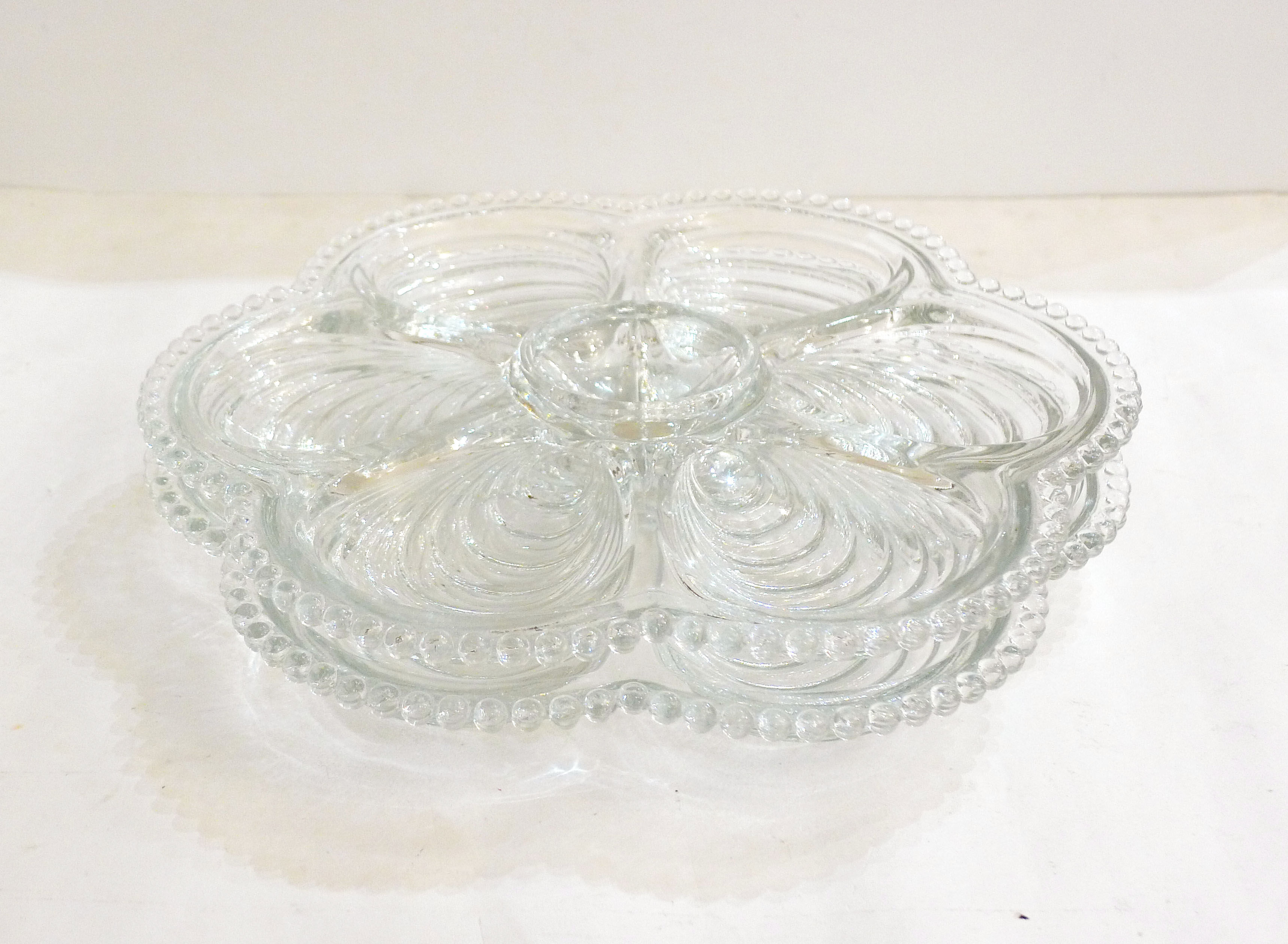 Pair of oyster plates