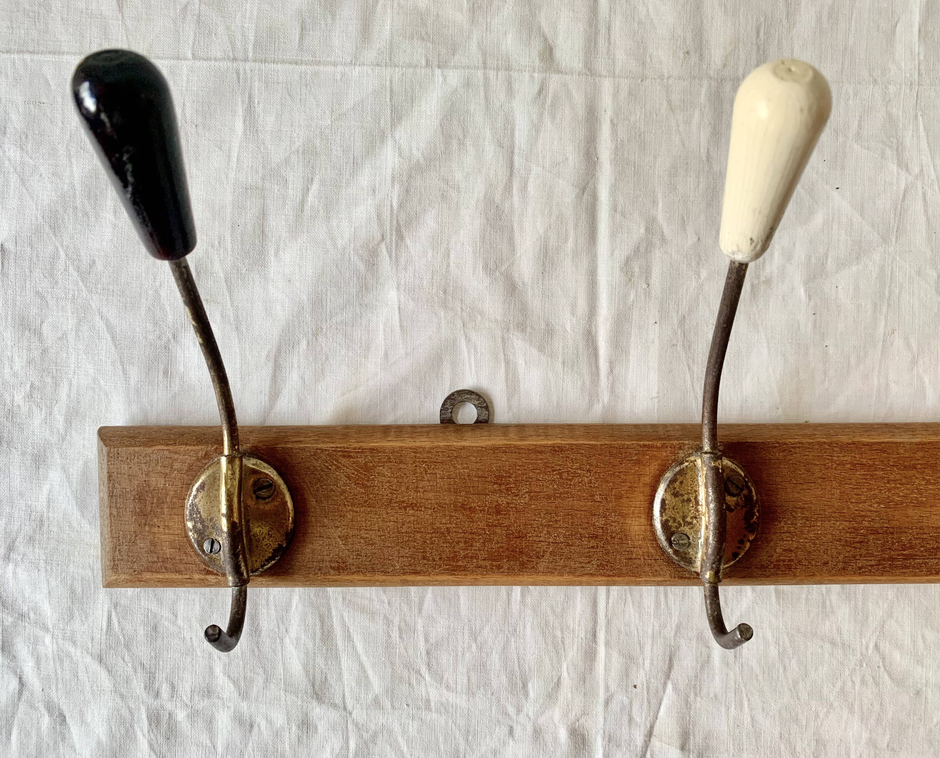 Vintage wooden wall coat rack - 4 hooks