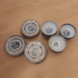 Service of 12 bowls and 12 under dishes in Chinese porcelain called rice seed of the 1960s