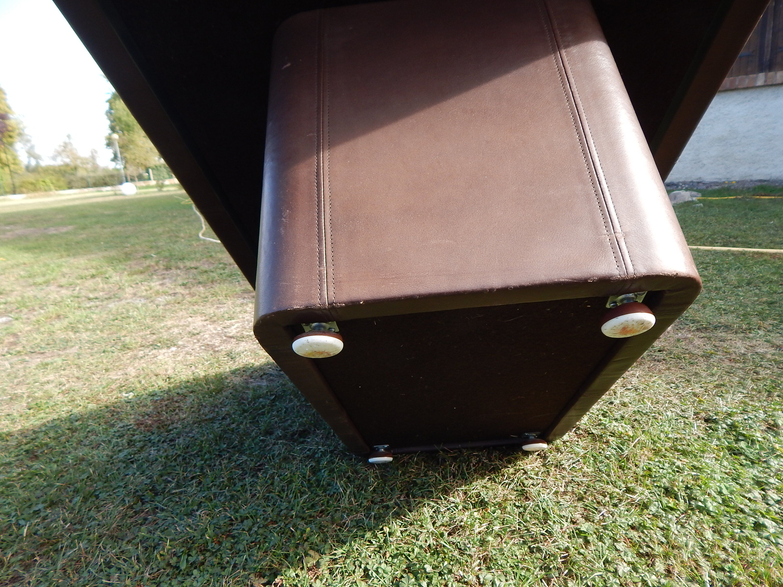 Leather rectangle coffee table by De Sede 1980