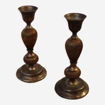 2 candle holders