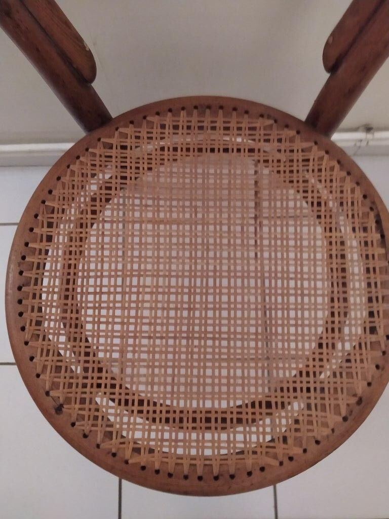 Chaise bistrot cannée Thonet numero 14