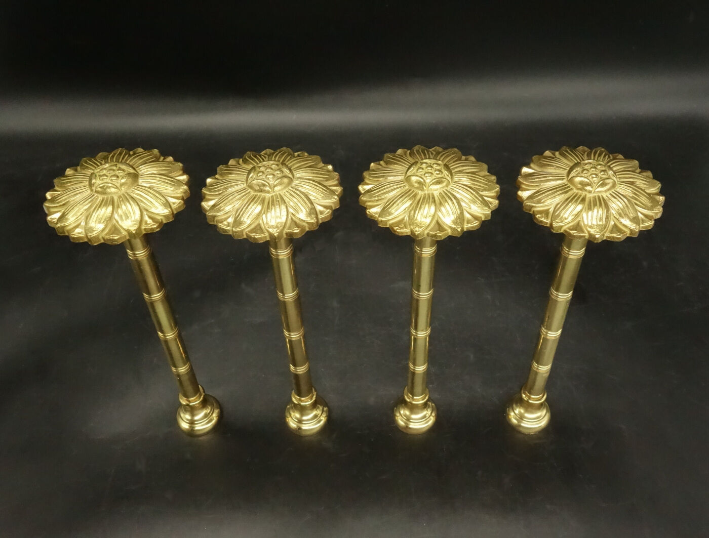 Set of 4 hooks Louis XVI style