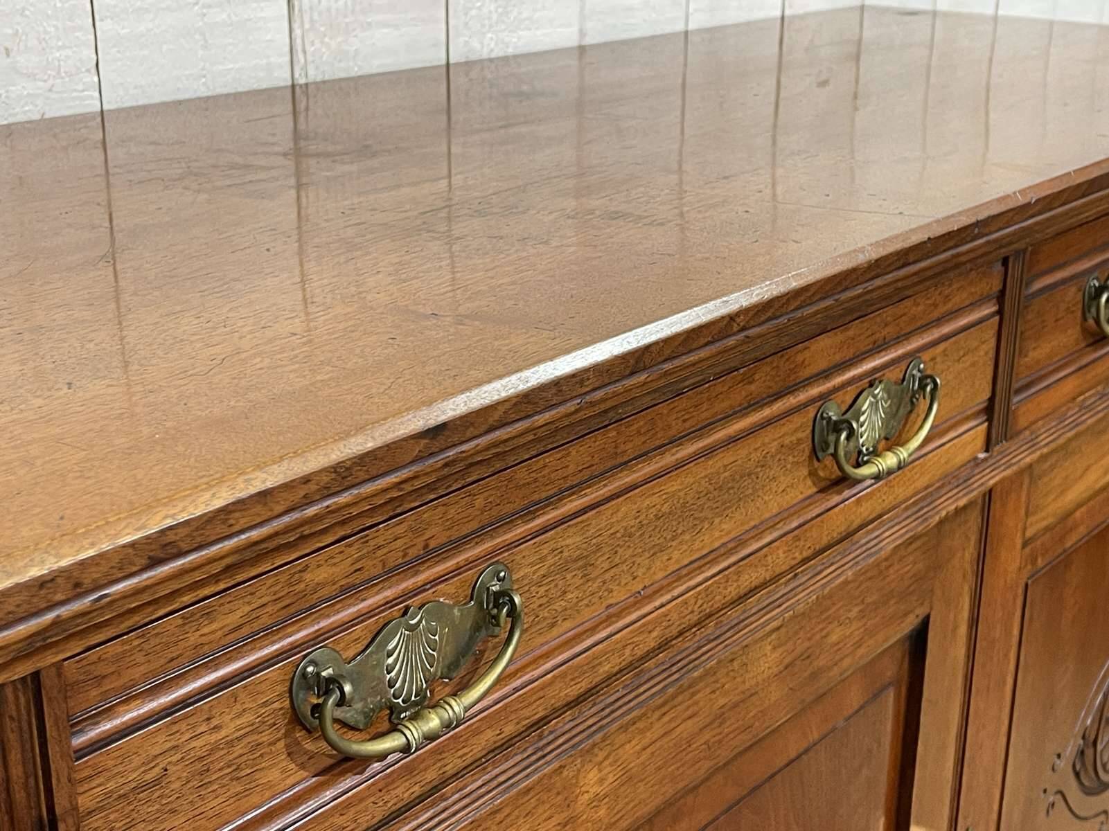 English buffet from the late 19th century in walnut.