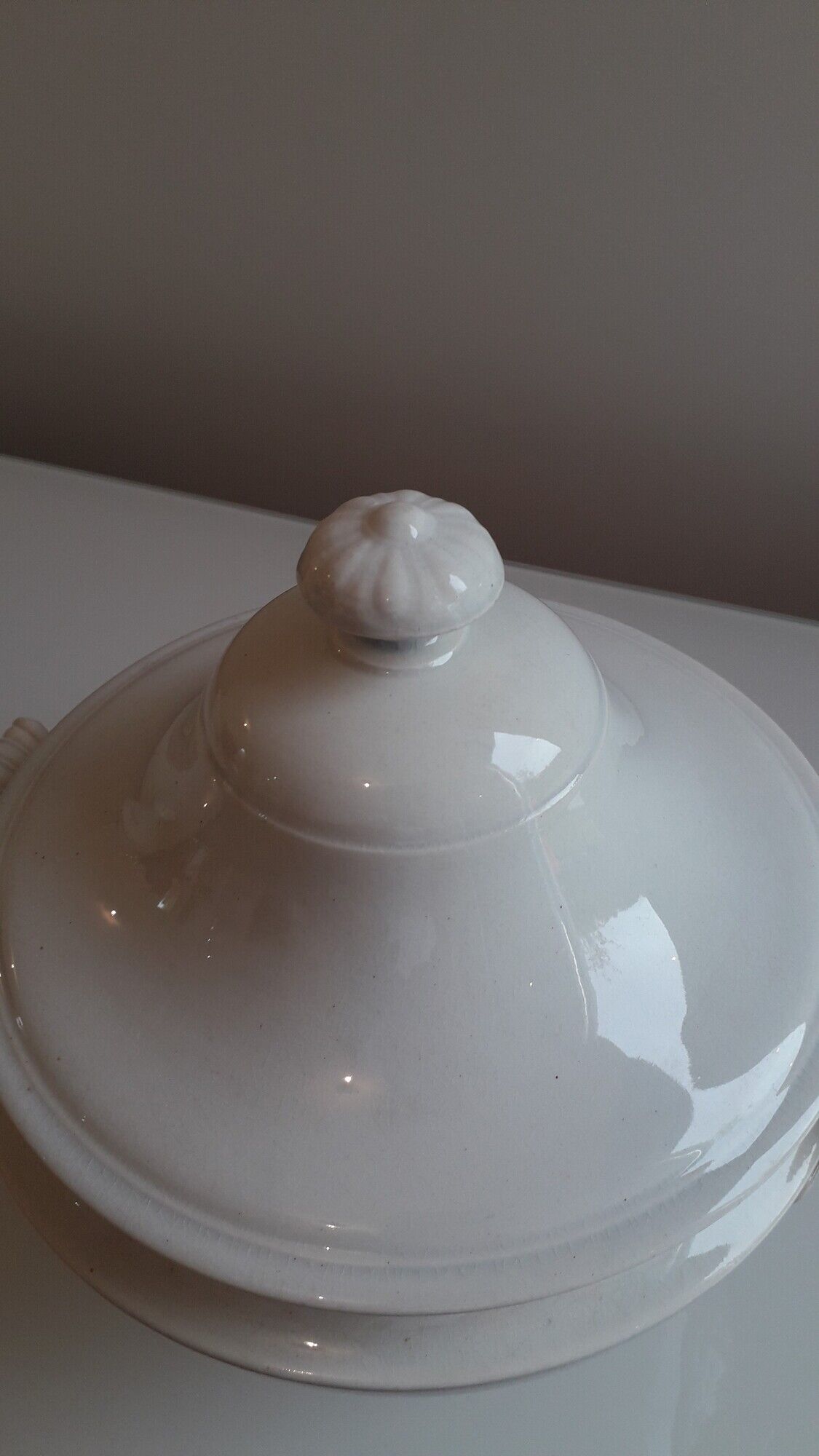 White porcelain soup bowl from Creil & Montereau - xixth century