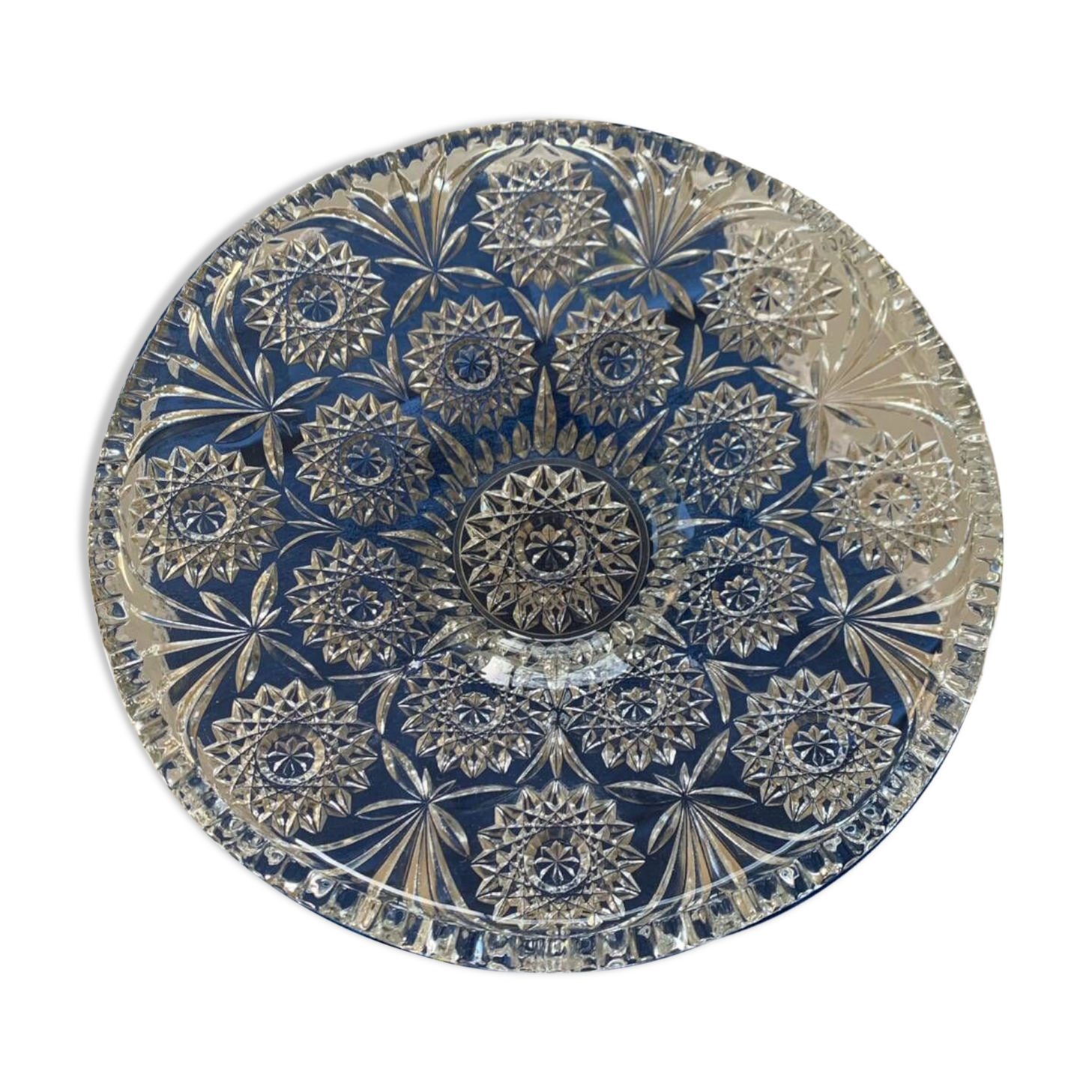 Chiseled glass fruit bowl