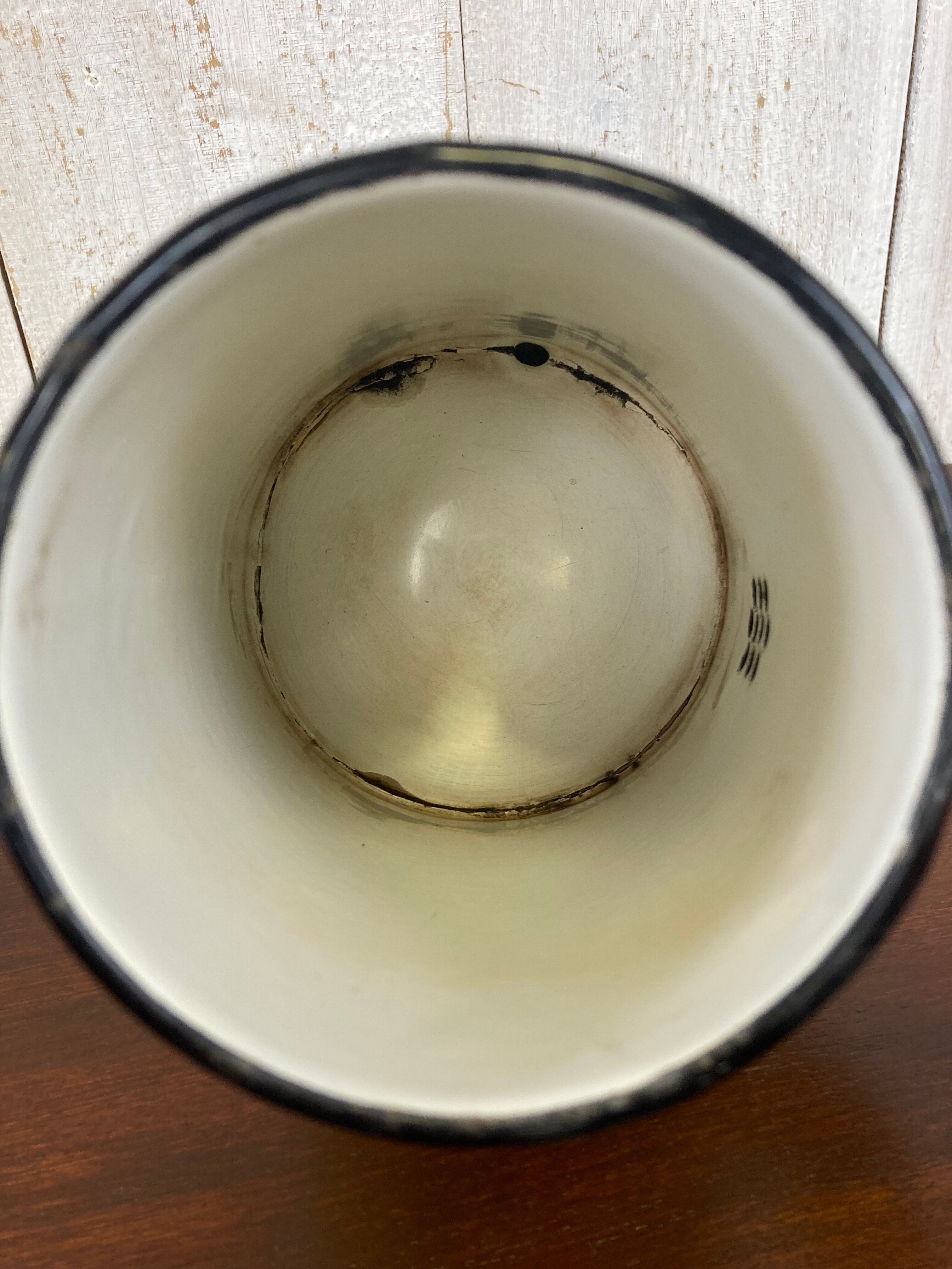 Yellow enamelled coffee maker