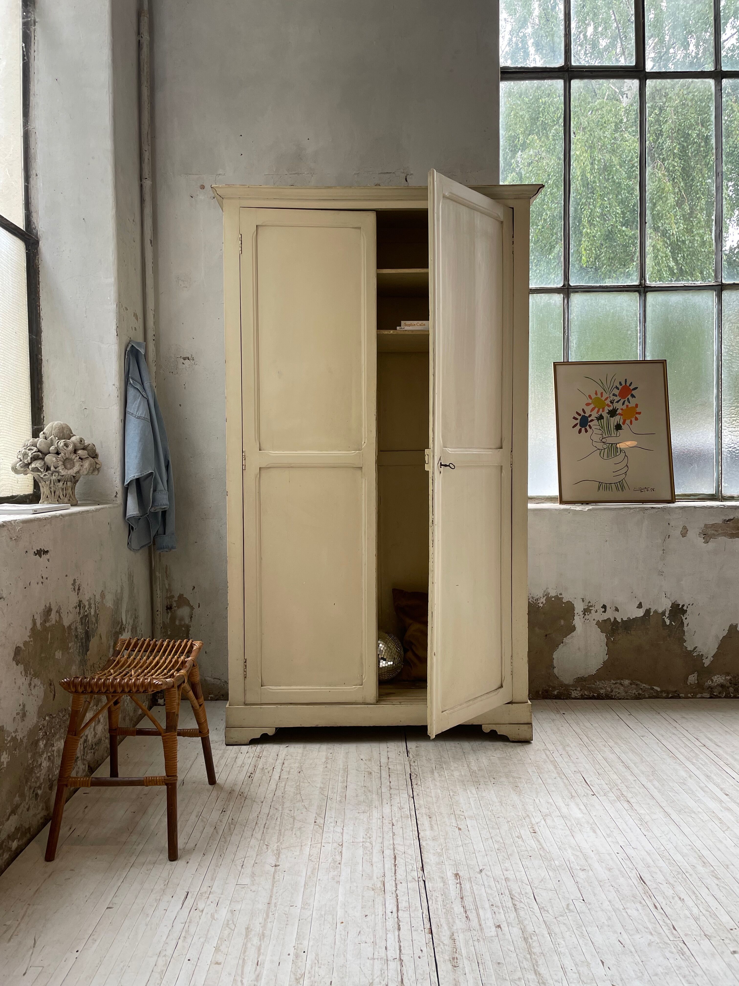 Yellow cupboard