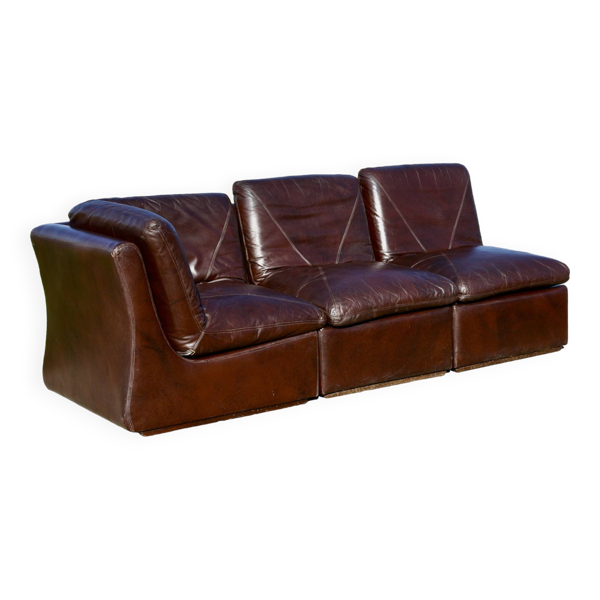 Canapé modulable composé de 3 chauffeuses cuir. Circa 1970