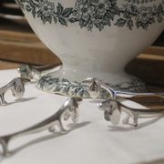 set of 6 knife holders in silver metal basset/dachshund