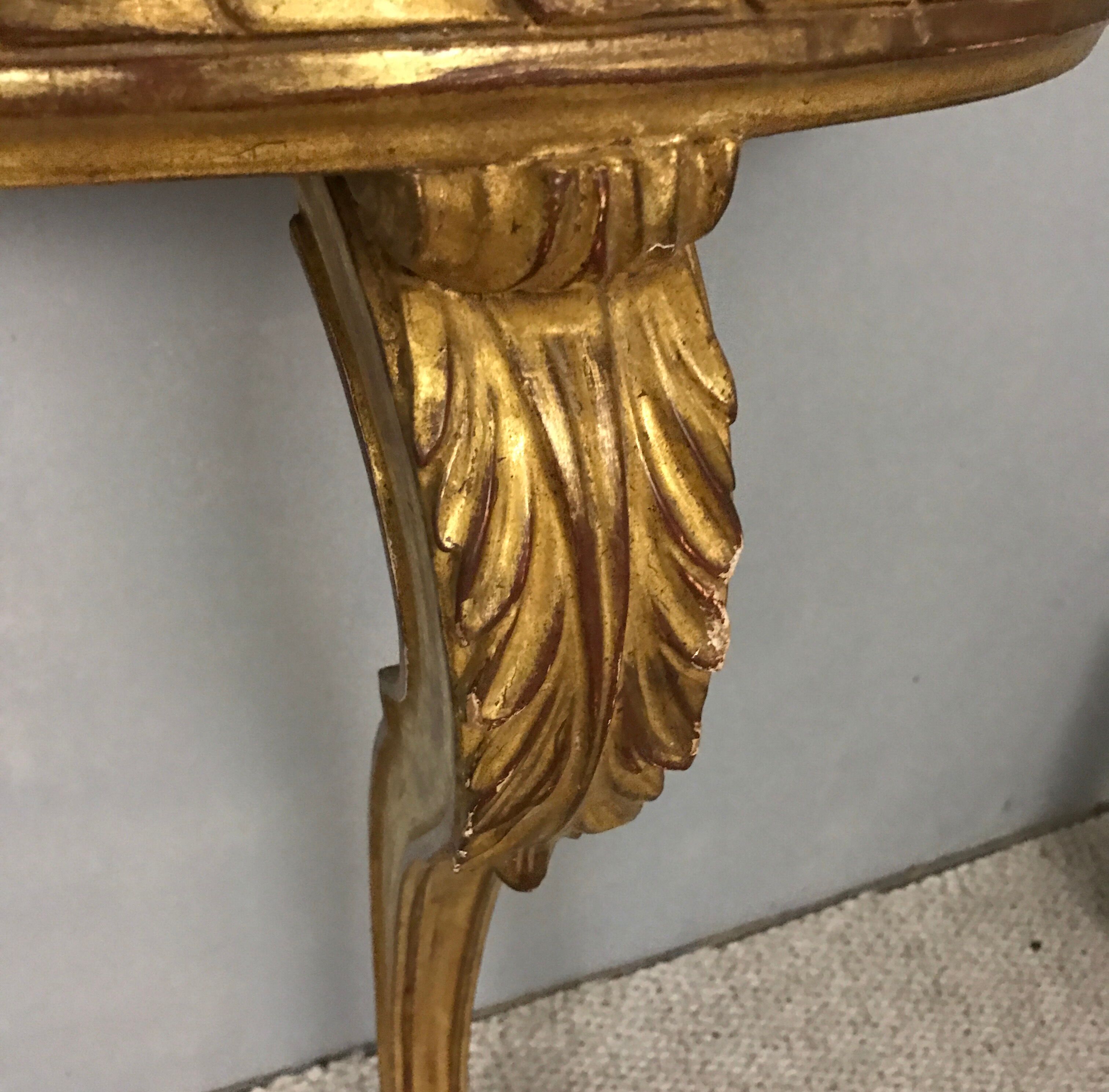 Console en bois doré 1960