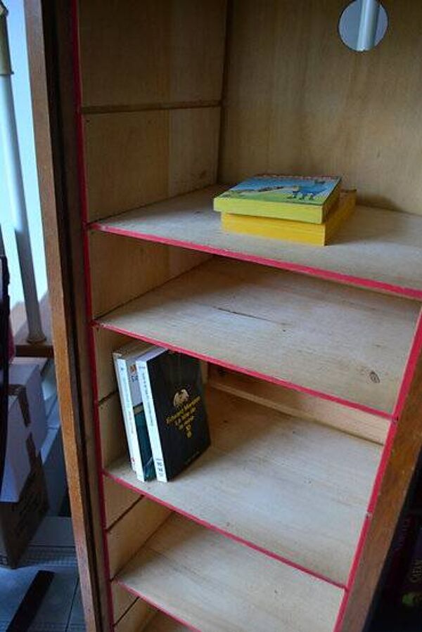 Meuble à rideau années 50 classeur de rangement chêne