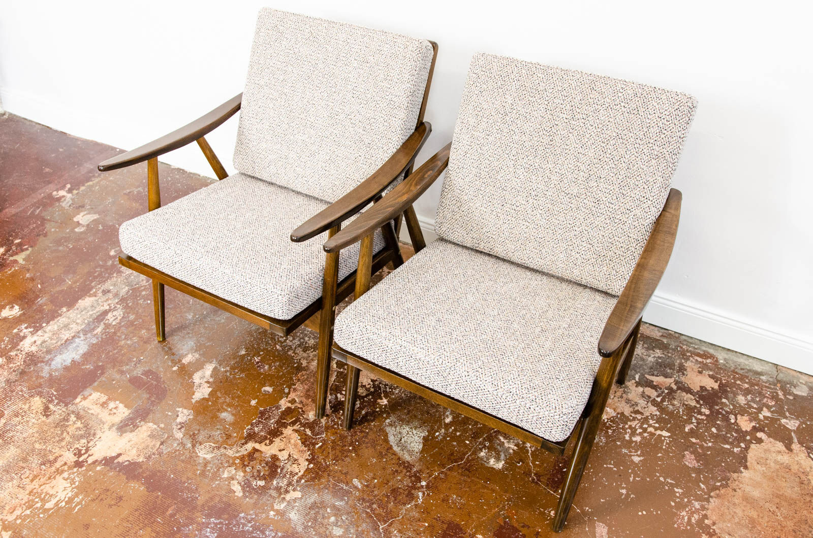 Paire de fauteuils du milieu du siècle années 1960