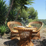 Vintage wicker chairs and table