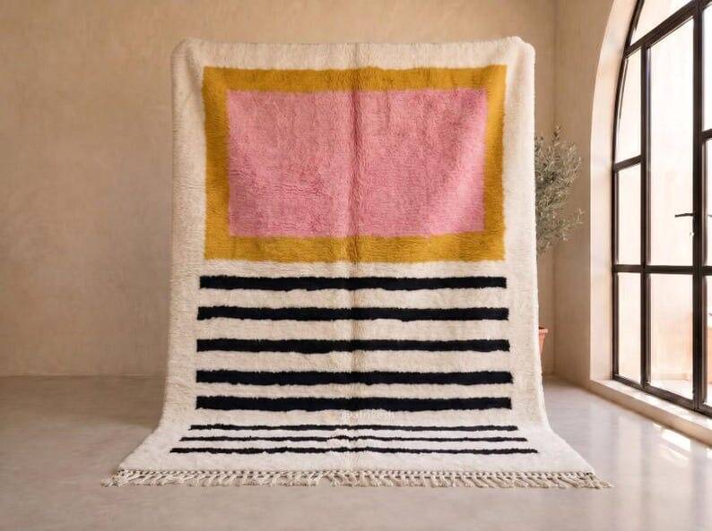 Handmade traditional Berber rug 2/3 m