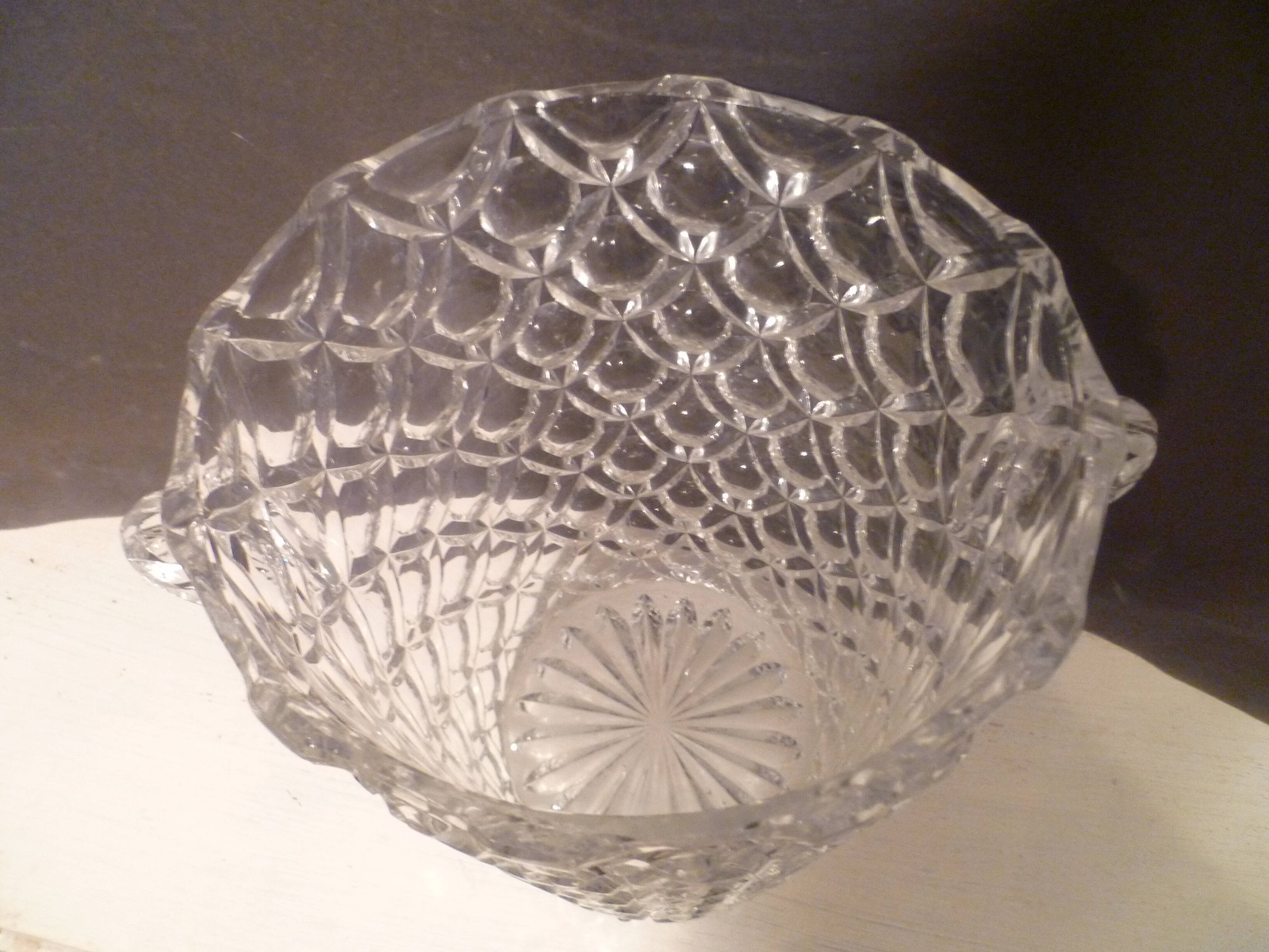 Fan-sized crystal champagne bucket