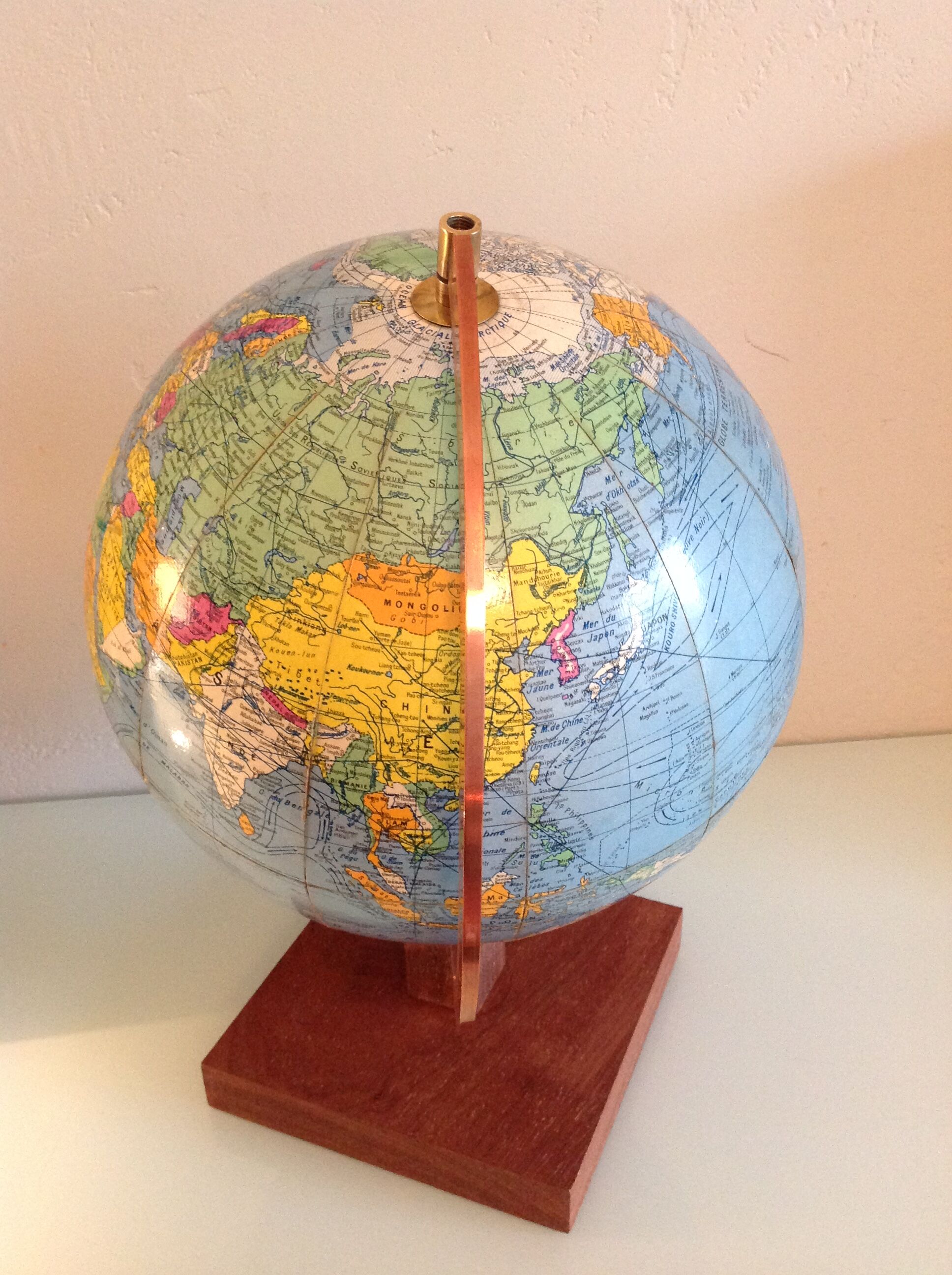 Globe in cardboard Girard and Barrere / vintage years 50-60