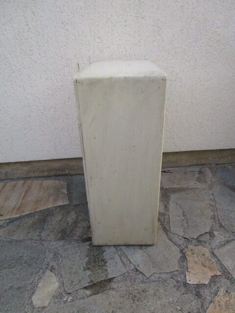 Cabinet with vintage pharmacy 50s