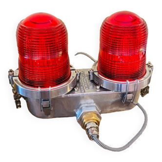 Signal lamp runway light airport beacon