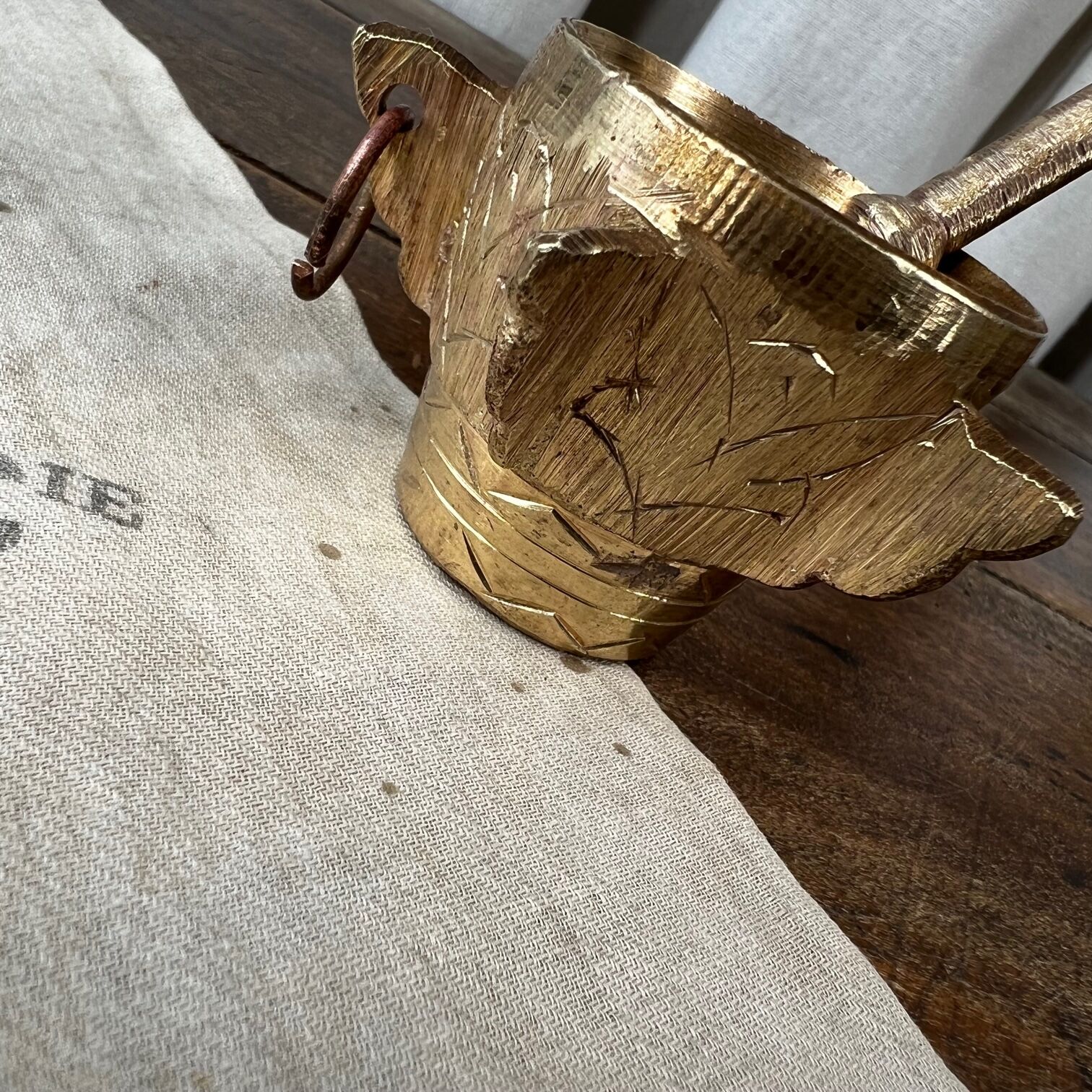 Small bronze mortar with pestle